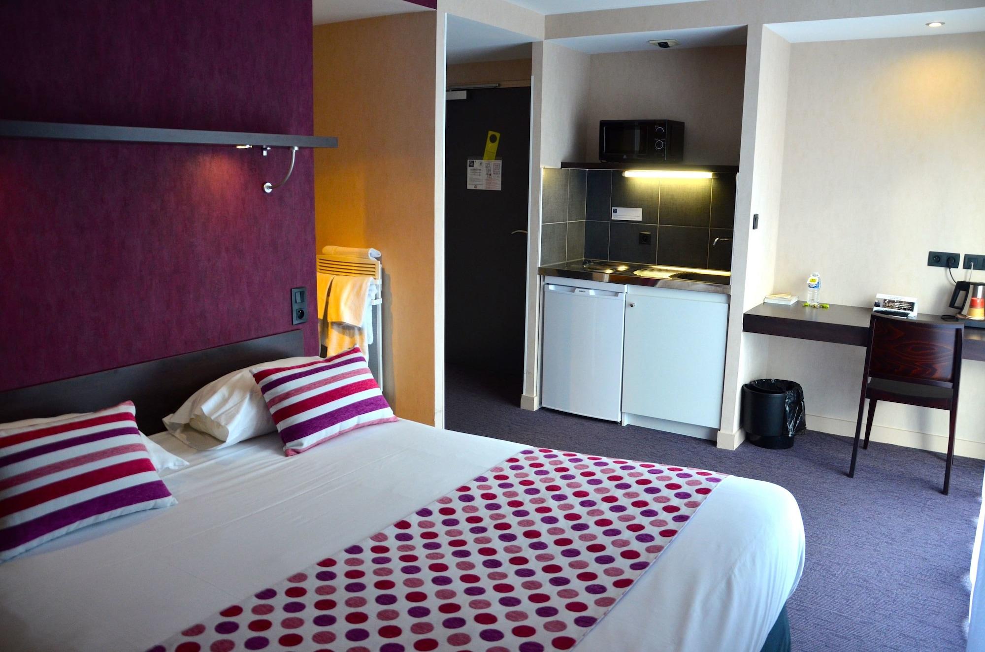 Logis Golfe Hotel Vannes Exterior photo