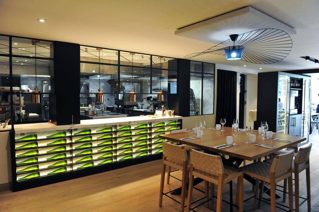 Logis Golfe Hotel Vannes Exterior photo