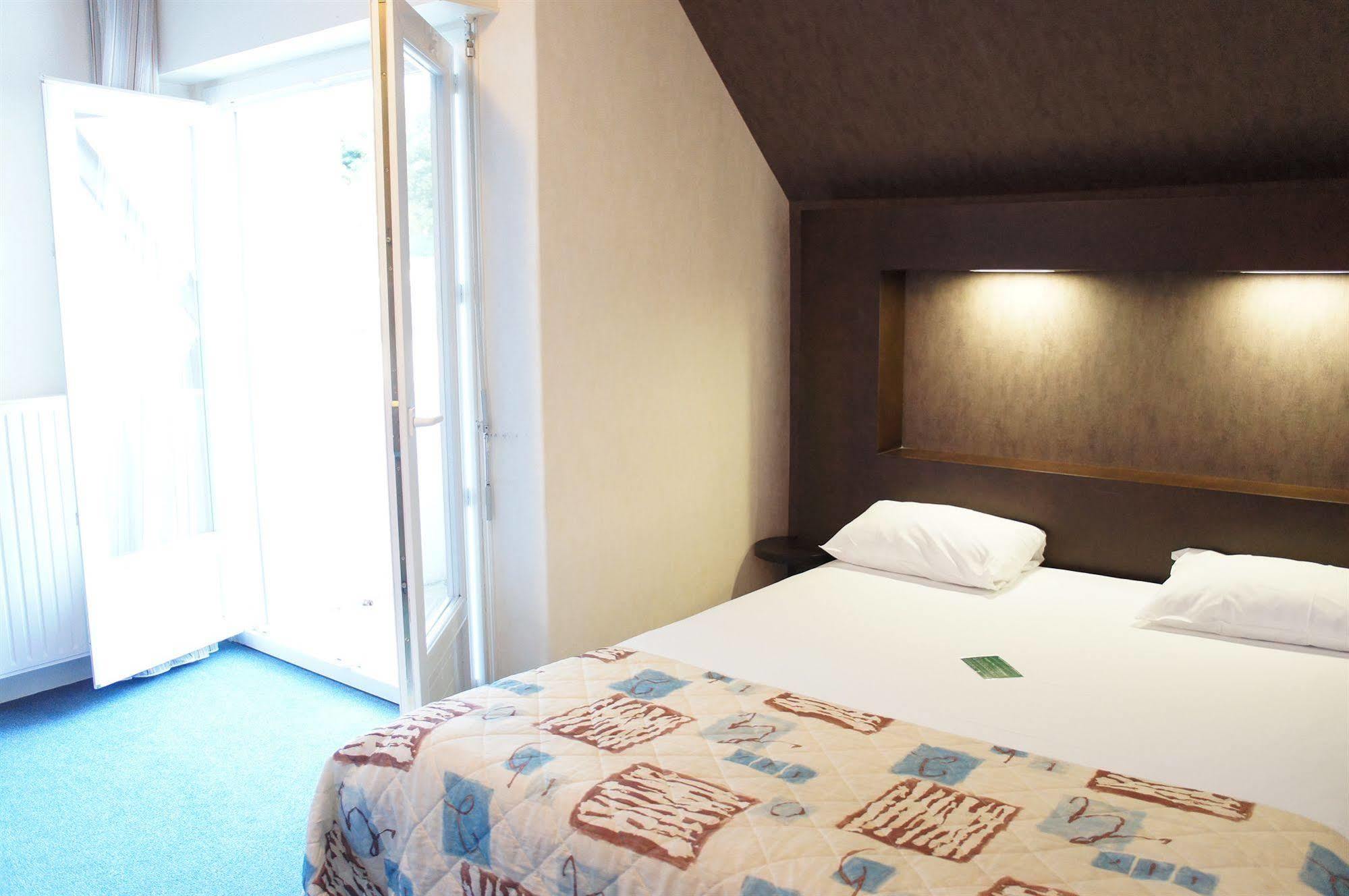 Logis Golfe Hotel Vannes Exterior photo